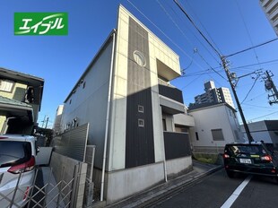 クレフラスト堀田南の物件外観写真